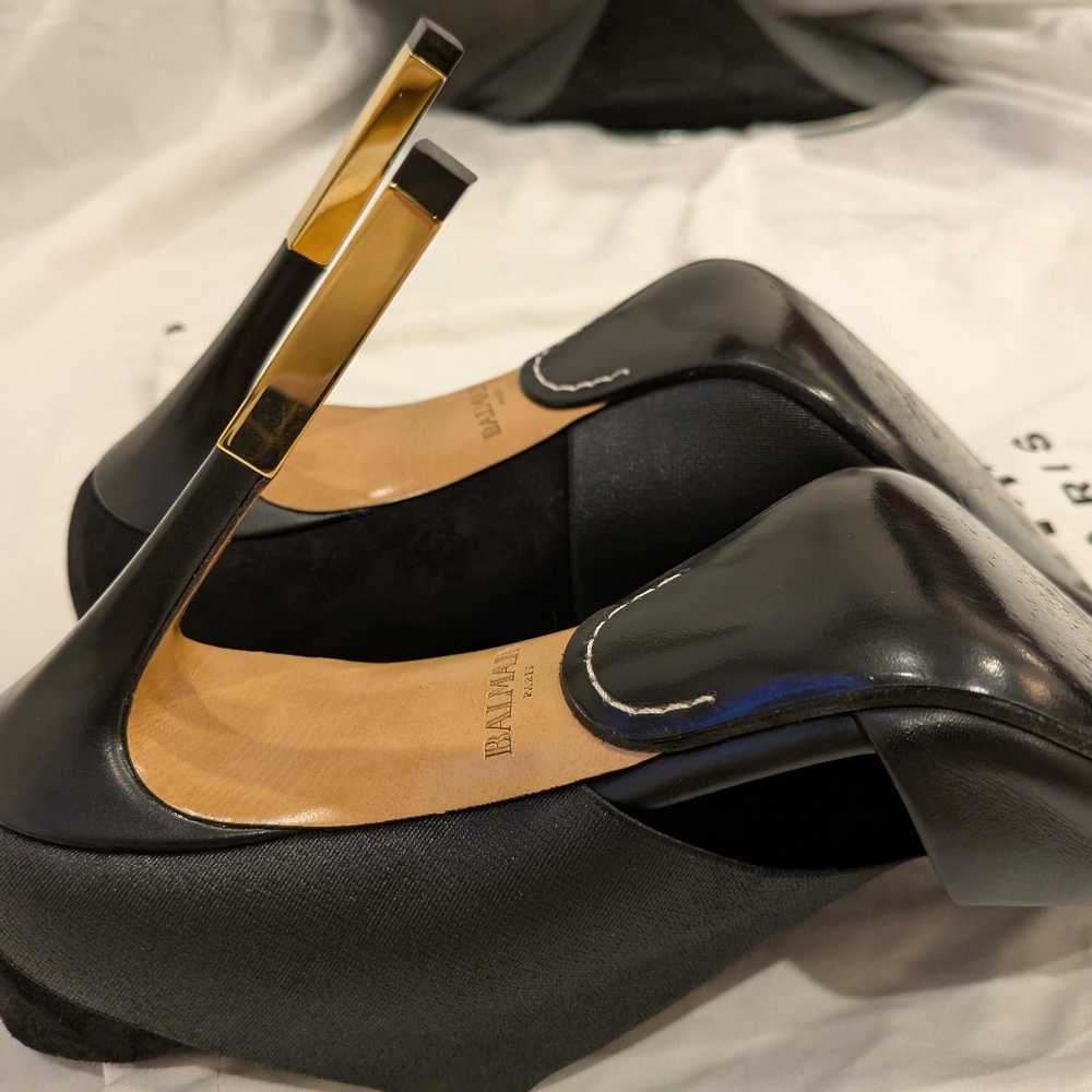Balmain Black Pointed Toe Stiletto Heel Pumps with Gold Accent - Picture 7 of 9